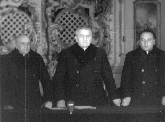 Спротив потугам утвердити духовне поневолення 8-10 березня 1946 року чекісти провели львівський псевдособор